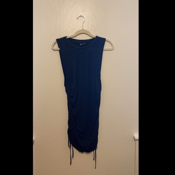 Little black Volcom dress/cover up - Picture 1 of 3